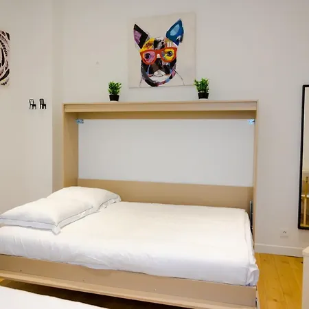 Modern Studio Near The Place De La Republique